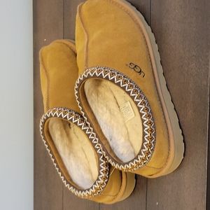 Ugg Tasman Slipper